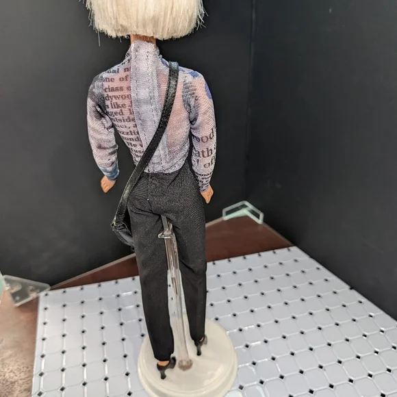 Vintage 1999 Pilot Barbie Custom Restyled To Cool City Girl - Picture 5 of 10